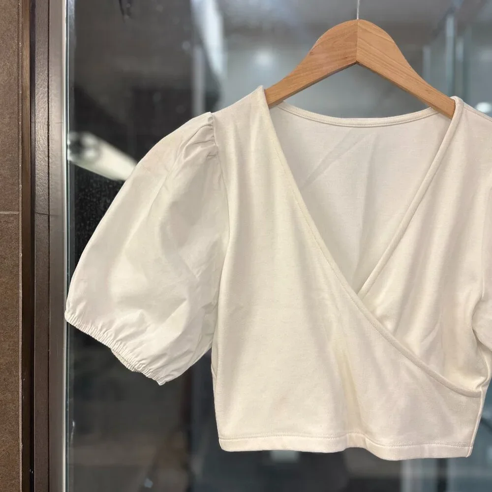 (NWOT) NLT Cotton-Poplin Puff Sleeve V-Neck Crossover Cropped Blouse (White) - Picture 10 of 14